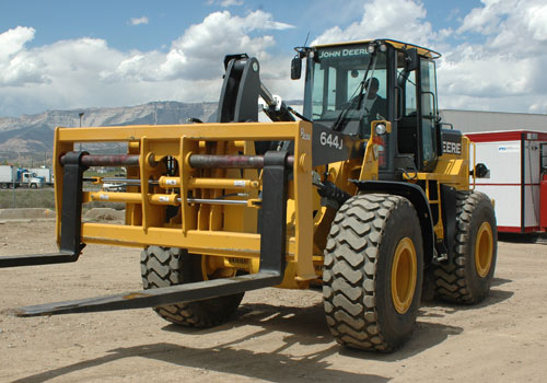 60”, 96”, & 120″ Wide Hydraulic Adjustable Forks